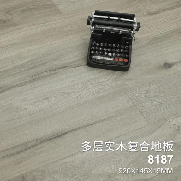 高耐磨多層實(shí)木8182系列